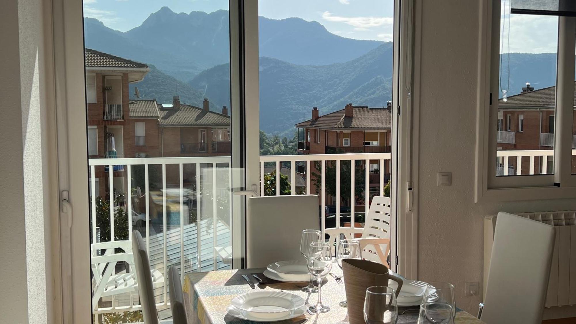 Sant Jordi de Cercs Apartament Acollidor Al Bergueda 6P מראה חיצוני תמונה